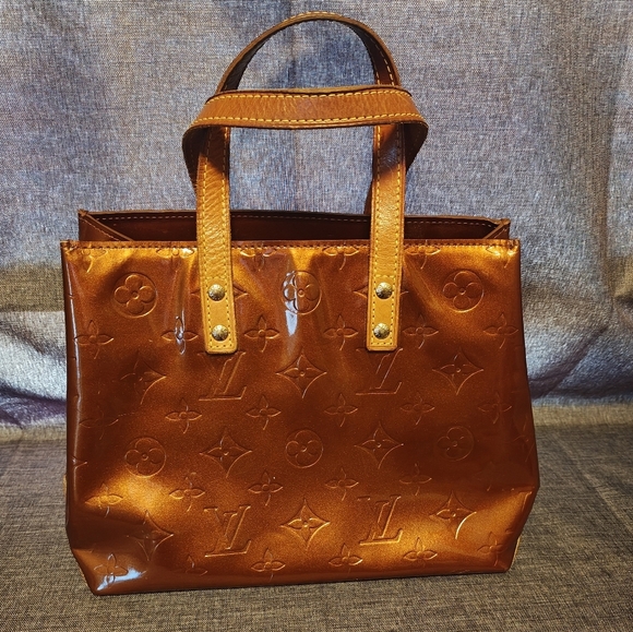 Louis Vuitton Bronze Vernis Monogram Reade PM - Picture 4 of 15